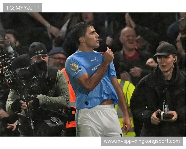 切尔西计划与曼城竞争同一中卫，蓝月亮压力骤增